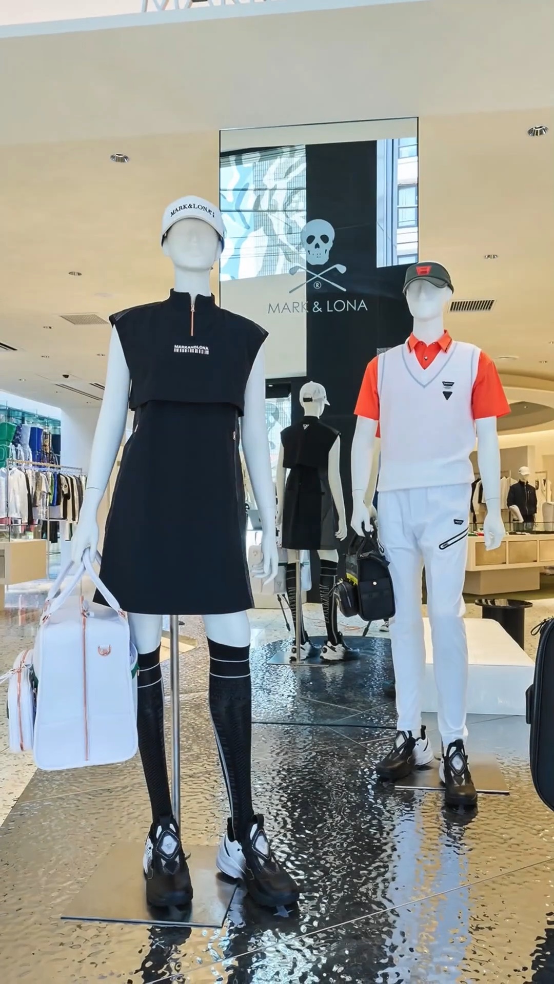 MARK & LONA AOYAMAグランドオープン1周年を記念して様々な