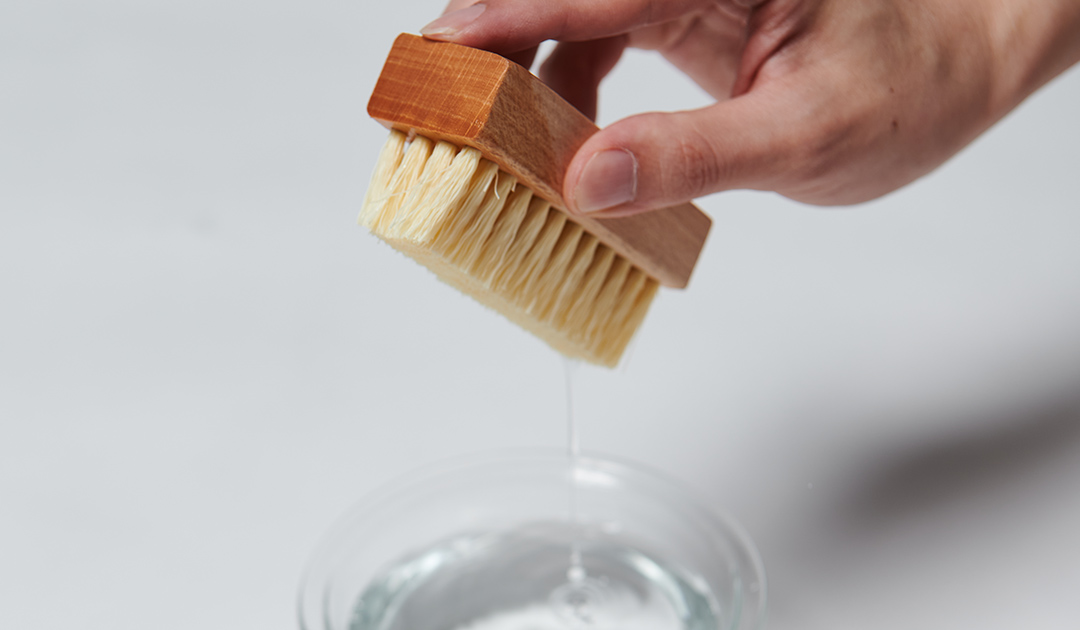 Dip the brush back into water.