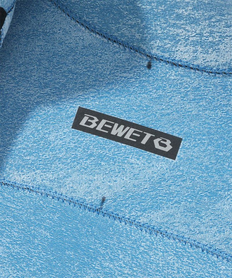 DETAIL ※仕様変更により裏地はBLUEからPINKに変更。
