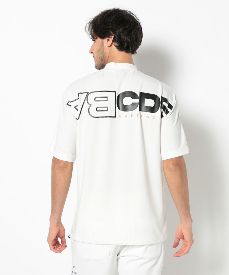 WHITE モデル:身長185cm,チェスト95cm,ウエスト75cm,ヒップ94cm,着用サイズL