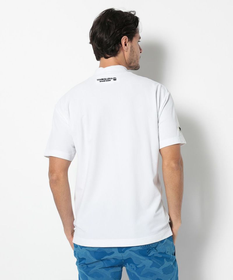 WHITE モデル:身長185cm,チェスト95cm,ウエスト75cm,ヒップ94cm,着用サイズL