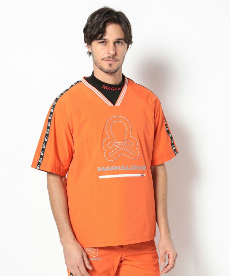 ORANGE モデル:身長185cm,チェスト95cm,ウエスト75cm,ヒップ94cm,着用サイズL