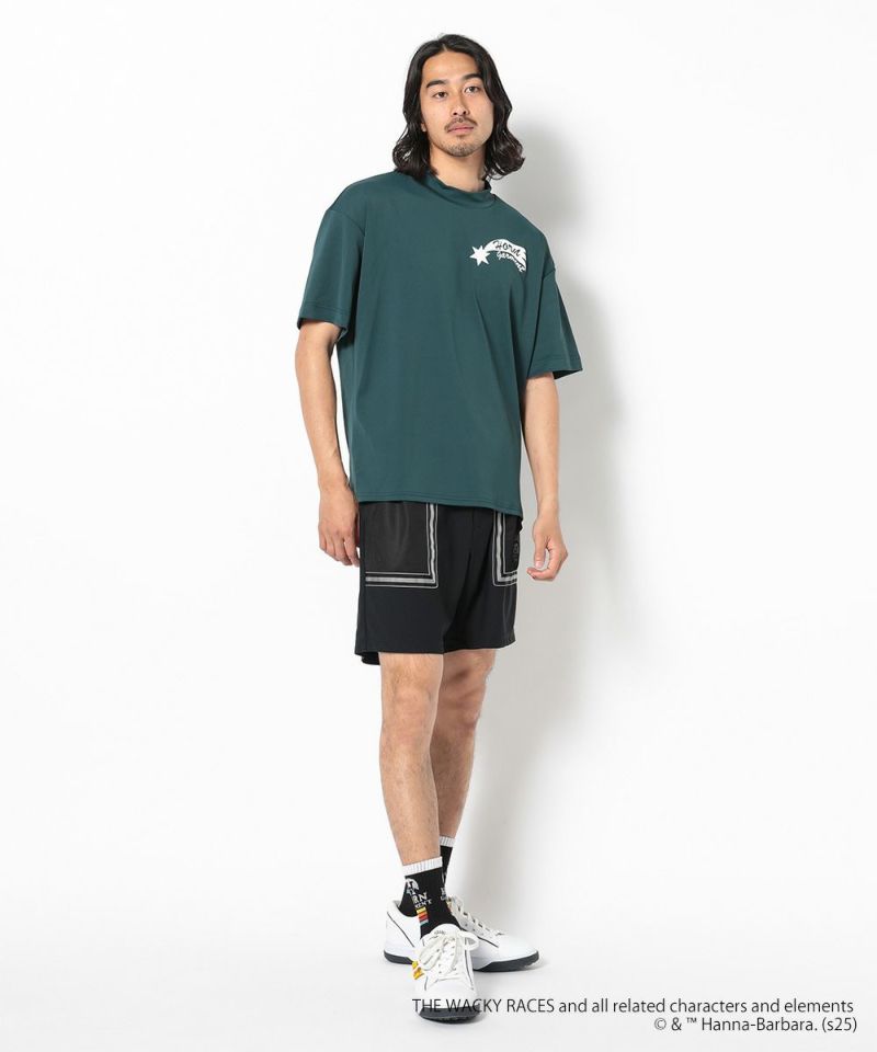 GREEN モデル:身長181cm,チェスト98cm,ウエスト76cm,ヒップ92cm,着用サイズL