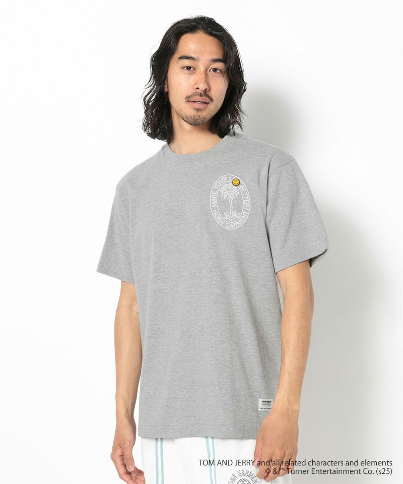 GREY モデル:身長181cm,チェスト98cm,ウエスト76cm,ヒップ92cm,着用サイズL