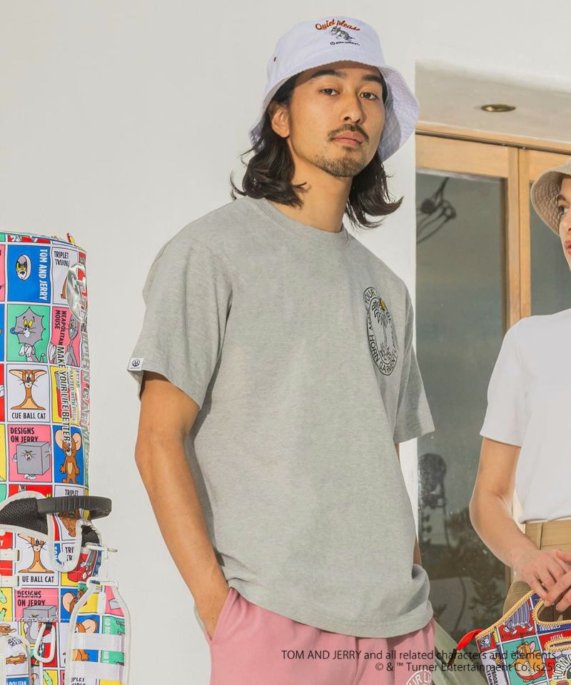 DETAIL モデル:身長181cm,チェスト98cm,ウエスト76cm,ヒップ92cm,着用サイズL ※左胸のロゴ色変更あり