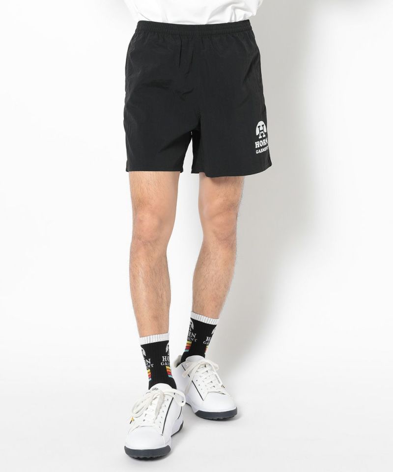 BLACK モデル:身長181cm,チェスト98cm,ウエスト76cm,ヒップ92cm,着用サイズL