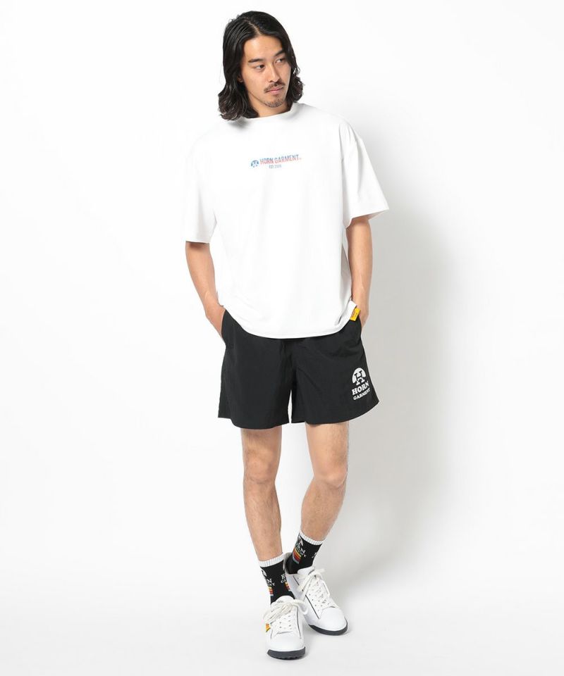 BLACK モデル:身長181cm,チェスト98cm,ウエスト76cm,ヒップ92cm,着用サイズL