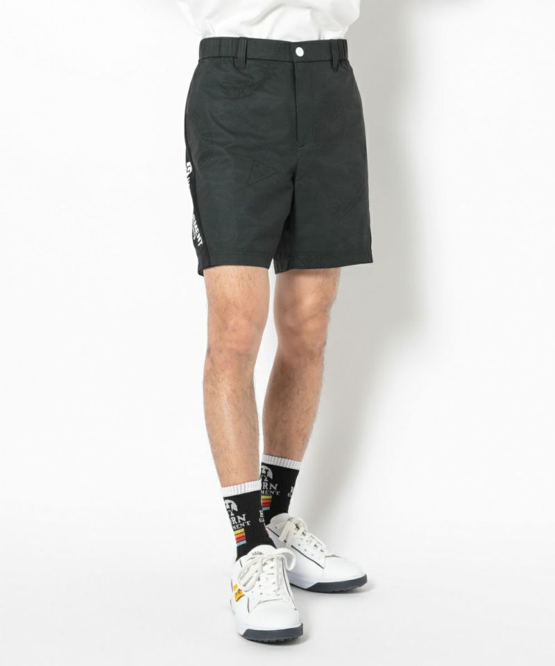 BLACK モデル:身長181cm,チェスト98cm,ウエスト76cm,ヒップ92cm,着用サイズL