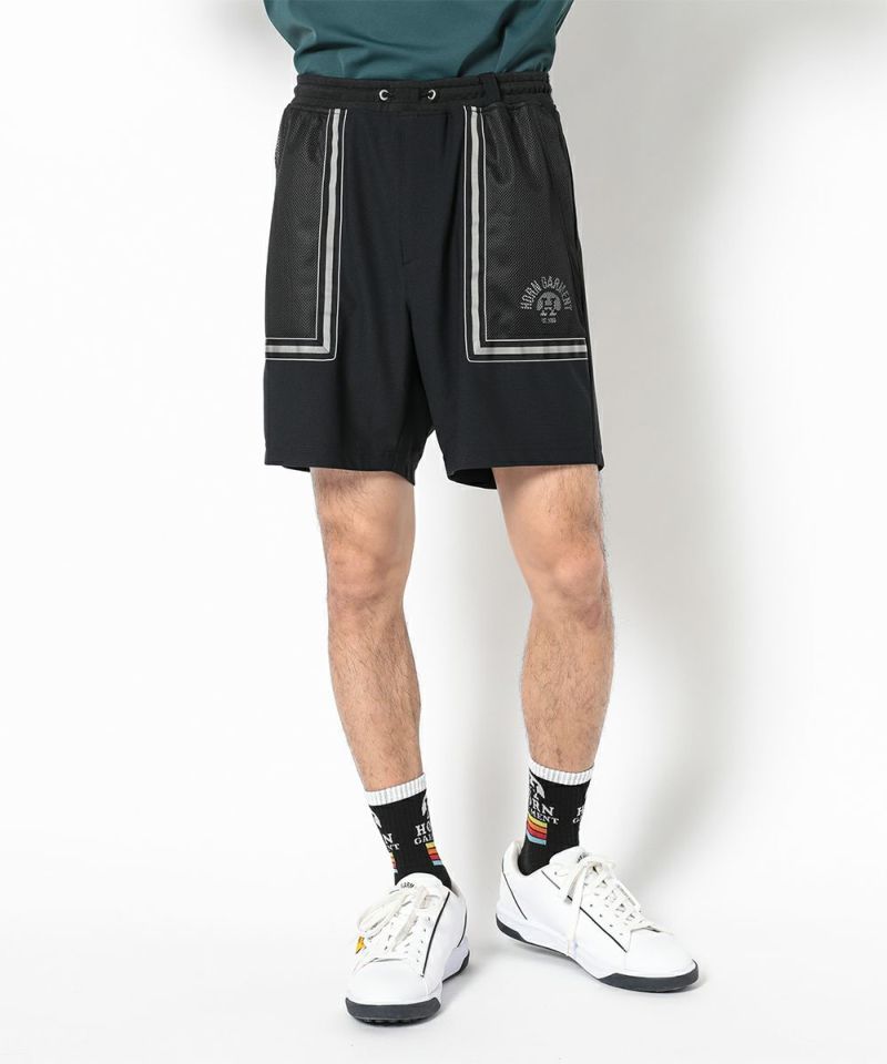BLACK モデル:身長181cm,チェスト98cm,ウエスト76cm,ヒップ92cm,着用サイズL
