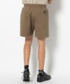 BROWN モデル:身長185cm,チェスト95cm,ウエスト75cm,ヒップ94cm,着用サイズL