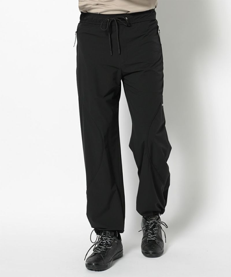 BLACK モデル:身長185cm,チェスト95cm,ウエスト75cm,ヒップ94cm,着用サイズL