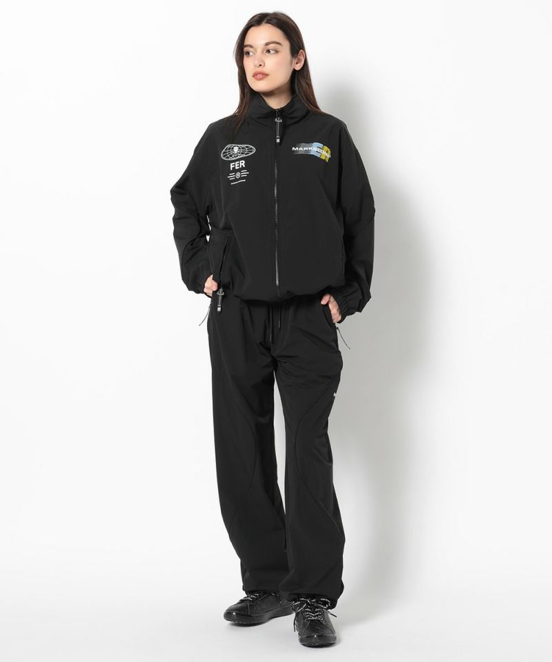 BLACK モデル:身長168cm,バスト80cm,ウエスト57cm,ヒップ89cm,着用サイズL