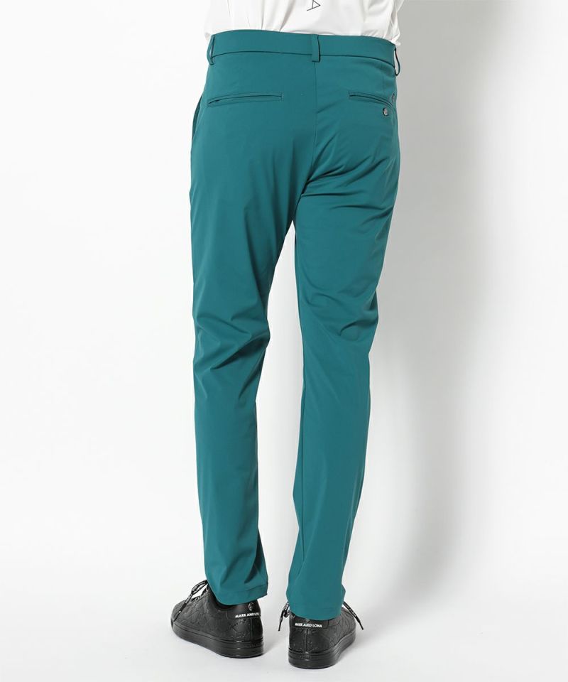 GREEN モデル:身長185cm,チェスト95cm,ウエスト75cm,ヒップ94cm,着用サイズM