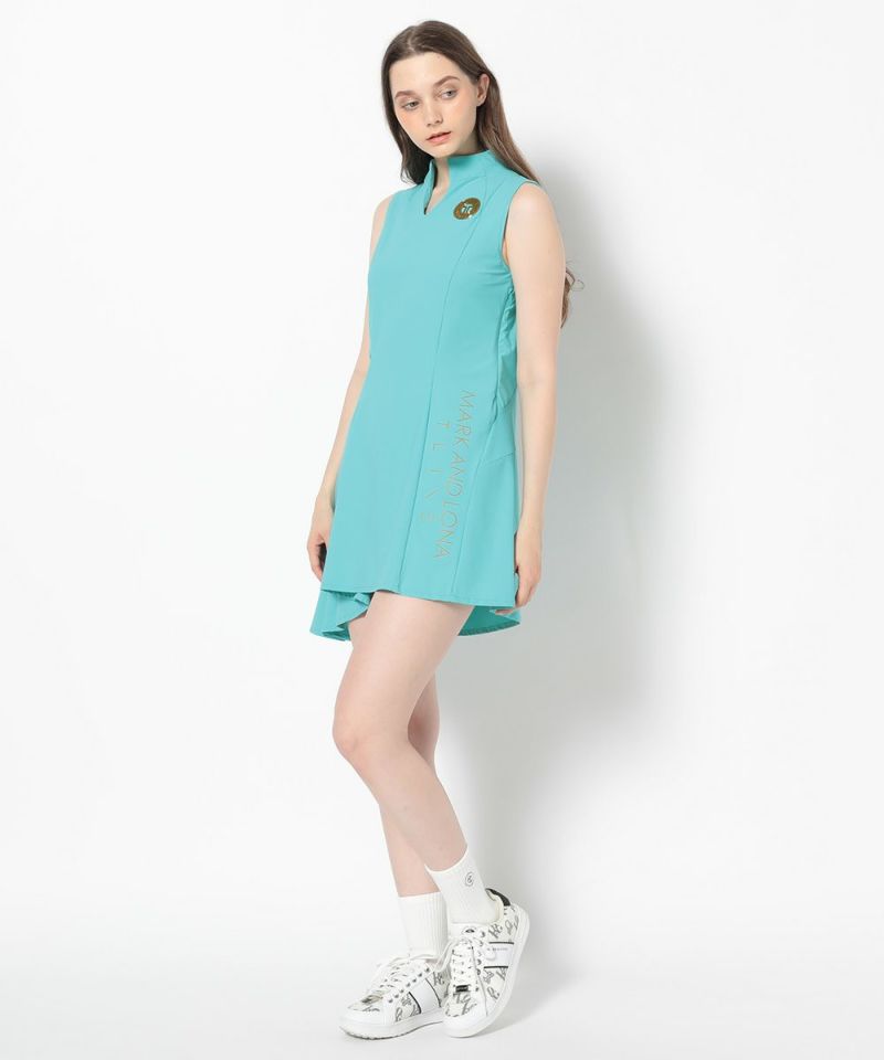 EMERALD モデル:身長172cm,バスト81cm,ウエスト57cm,ヒップ88cm, 着用サイズS